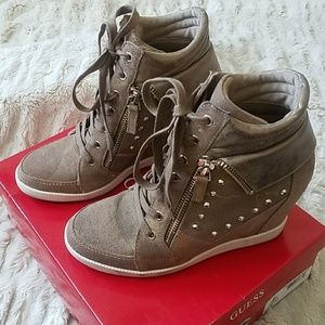 Guess sneaker wedges